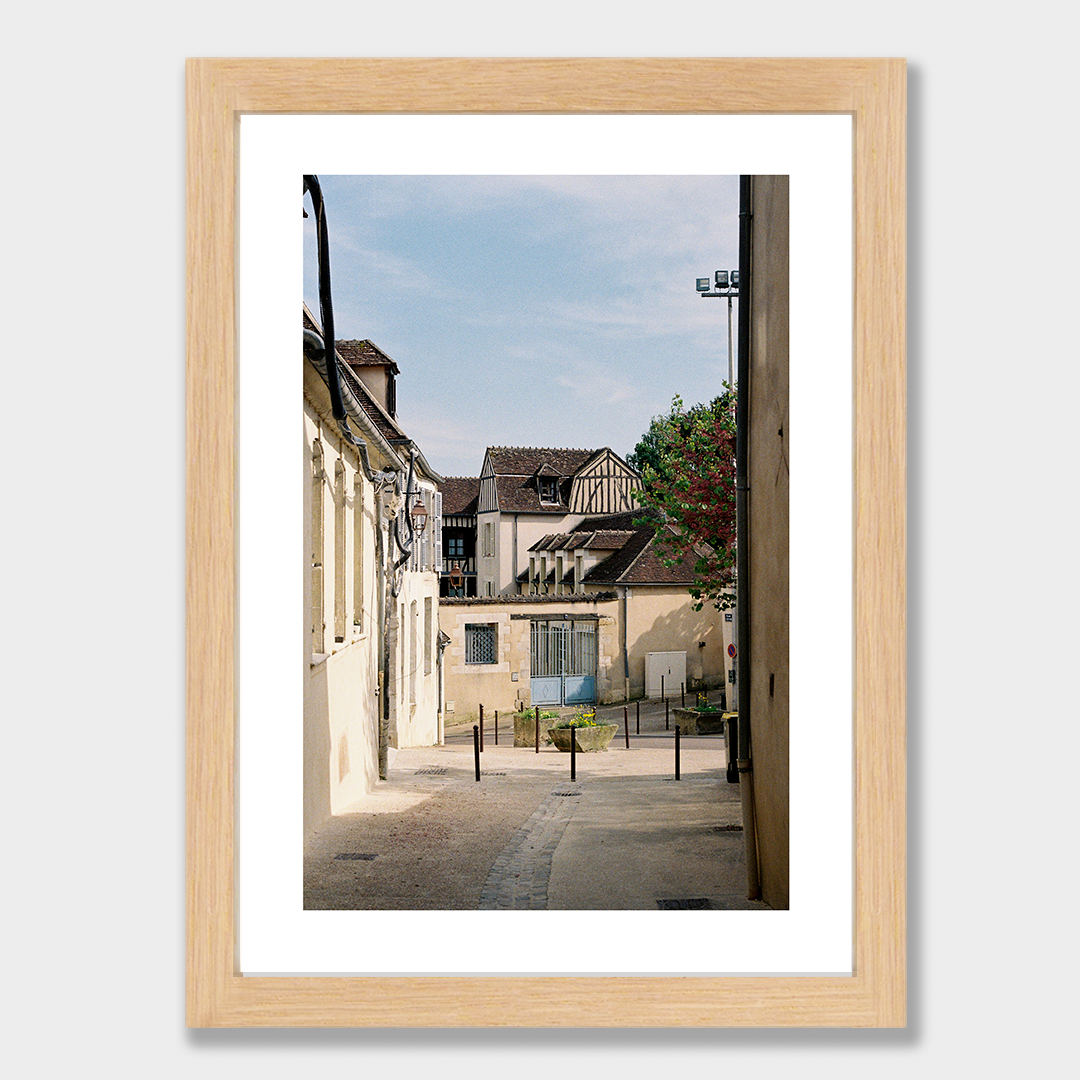 Blue Door - Auxerre